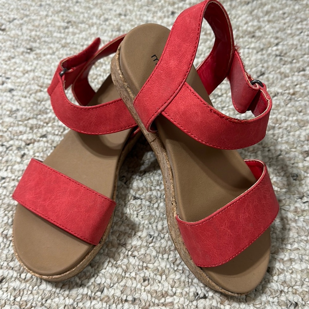Maurices sandals
